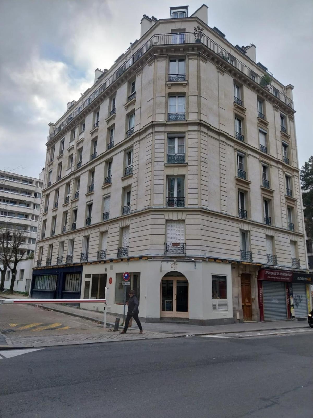 La Maison Du Bonheur A Charonne Paris Exterior photo